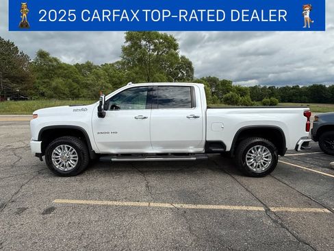 Used 2021 Chevrolet Silverado 3500 High Country w/ Z71 Off-Road Package AWD/4WD image 2