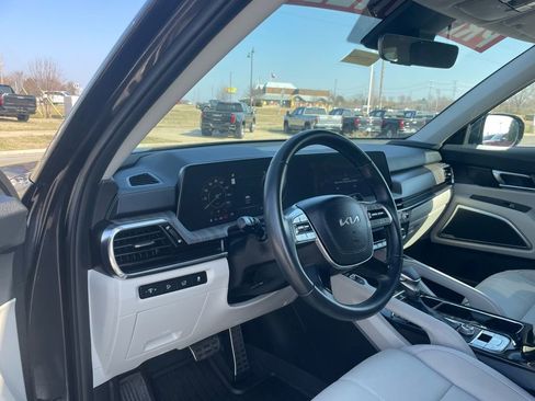Used 2025 Kia Telluride SX image 10