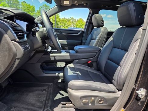 Used 2024 GMC Acadia Elevation w/ Super Cruise Package FWD image 9