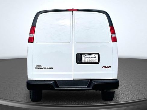Used 2023 GMC Savana 2500 Extended RWD image 5