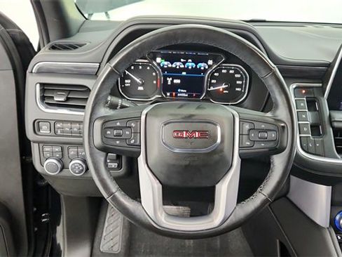 Used 2021 GMC Yukon SLT w/ SLT Luxury Plus Package image 14