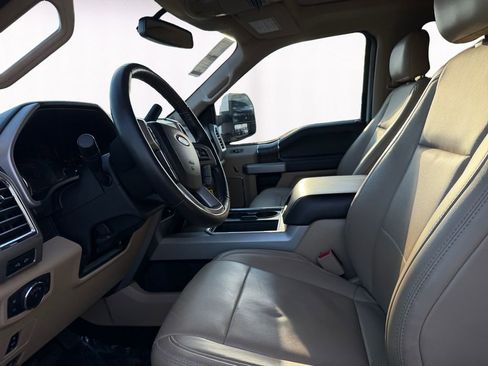 Used 2017 Ford F250 Lariat w/ Lariat Value Package image 9