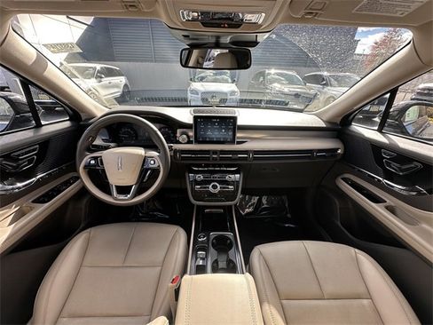 Certified 2022 Lincoln Corsair AWD w/ Equipment Group 101A image 3