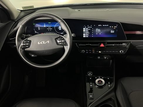 Used 2023 Kia Niro Wind w/ Wind Preserve Package image 13