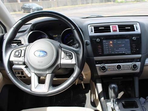 Used 2016 Subaru Outback 2.5i Premium AWD/4WD image 10