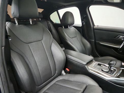 Used 2020 BMW 330i Sedan w/ Premium Package RWD image 27