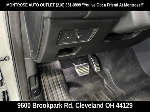 Used 2022 Land Rover Discovery HSE R-Dynamic AWD/4WD image 19
