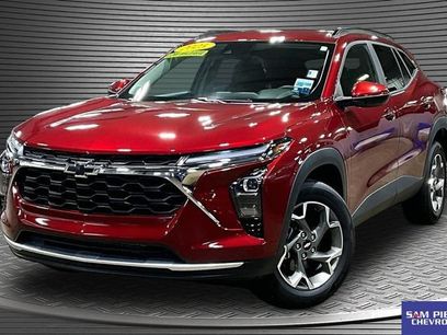 Certified 2025 Chevrolet Trax LT w/ Driver Confidence Package