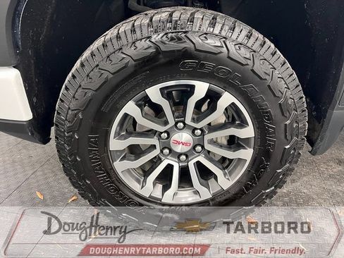 Used 2023 GMC Sierra 1500 AT4 w/ Technology Package AWD/4WD image 20