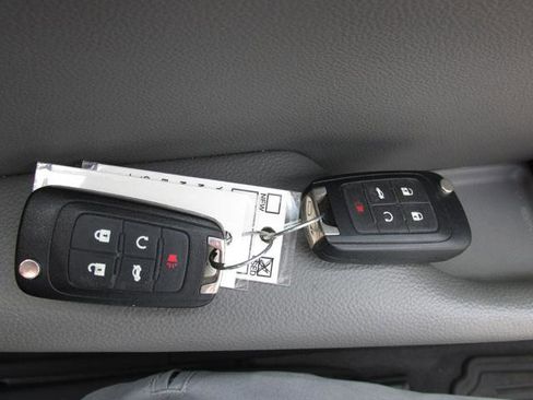 Used 2015 Chevrolet Impala LTZ image 16