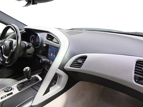 Used 2014 Chevrolet Corvette Z51 w/ 3LT Preferred Equipment Group image 19