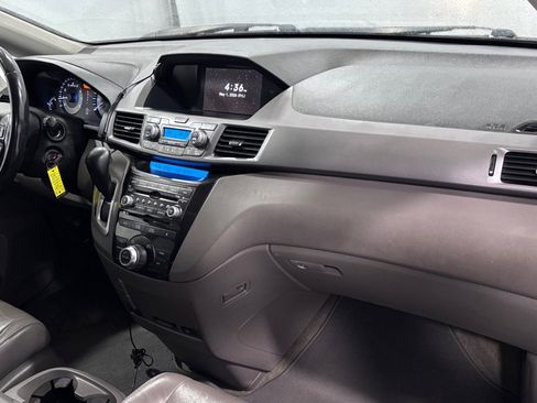 Used 2013 Honda Odyssey Touring image 17