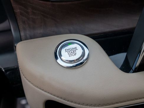 Used 2020 Lincoln Aviator Reserve w/ Equipment Group 202A image 34