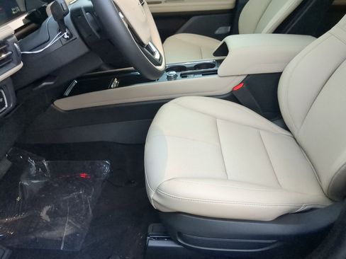 New 2026 Lincoln Corsair Grand Touring w/ Jet Appearance Package AWD/4WD image 11