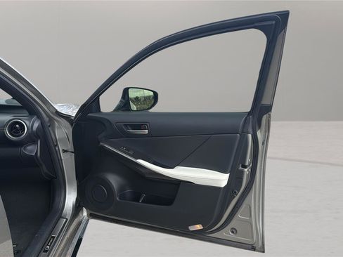 Used 2021 Lexus IS 350 F Sport image 17