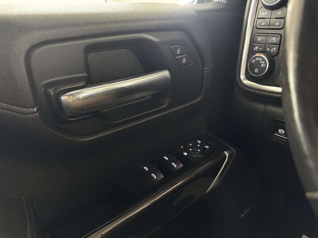 Used 2019 Chevrolet Silverado 1500 RST w/ All-Star Edition AWD/4WD image 44