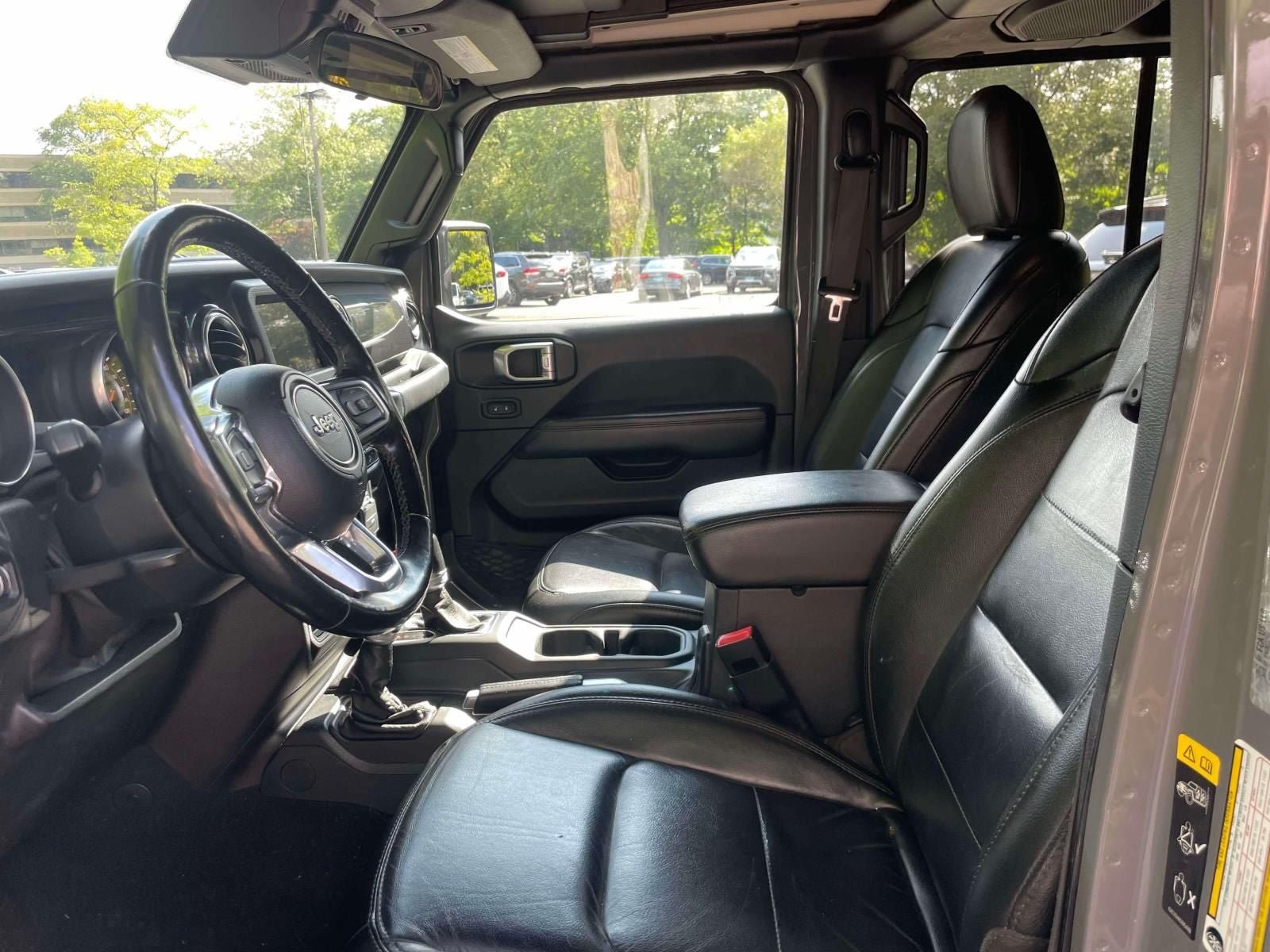 Used 2020 Jeep Wrangler Unlimited Sahara AWD/4WD image 15