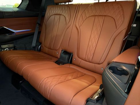 New 2026 BMW X7 M60i w/ Executive Package image 29