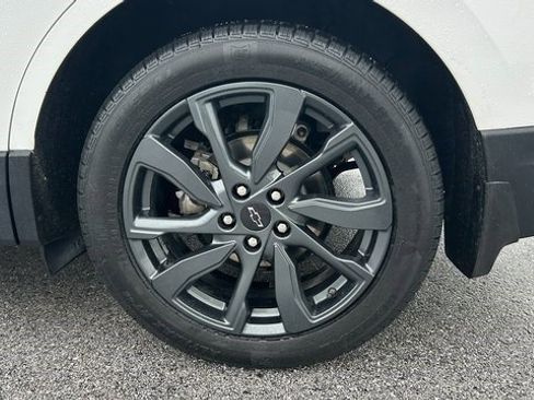 Certified 2022 Chevrolet Equinox RS w/ LPO, Floor Liner Package image 12