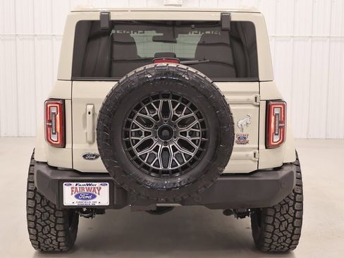 New 2025 Ford Bronco Outer Banks image 8