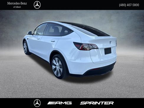 Used 2021 Tesla Model Y Long Range AWD/4WD image 3