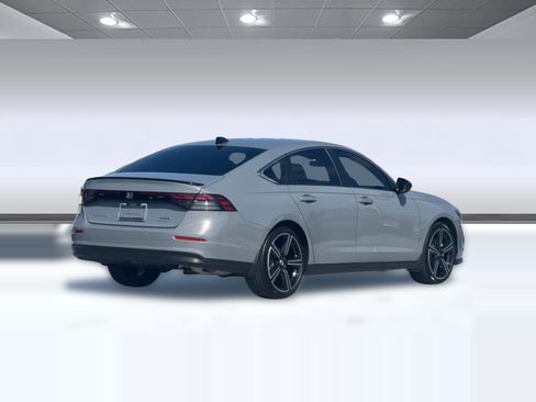 Used 2024 Honda Accord Sport image 8