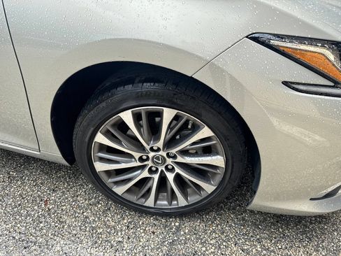 Used 2020 Lexus ES 350 w/ Premium Package FWD image 13