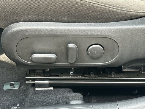 Used 2025 Hyundai Kona SEL AWD/4WD image 26