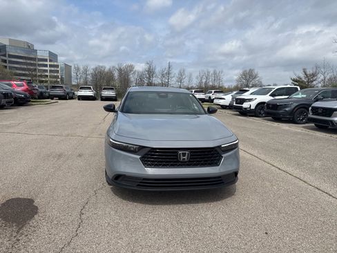 Used 2025 Honda Accord Sport image 18