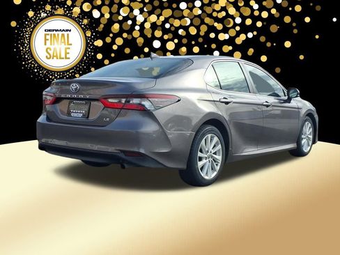 Used 2023 Toyota Camry LE image 6