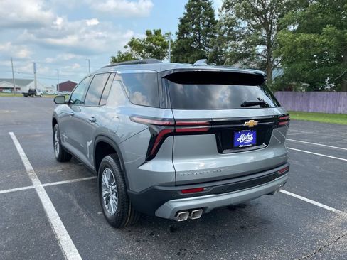 New 2026 Chevrolet Traverse LT w/ LPO, Floor Liner Package AWD/4WD image 5