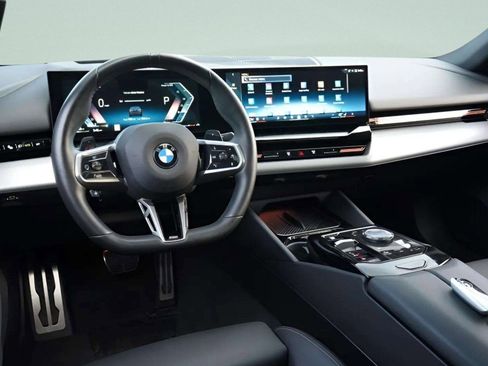 Used 2024 BMW 530i xDrive 530i xDrive image 20