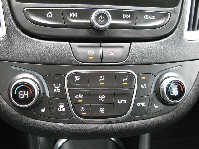 Used 2024 Chevrolet Malibu LT FWD image 20