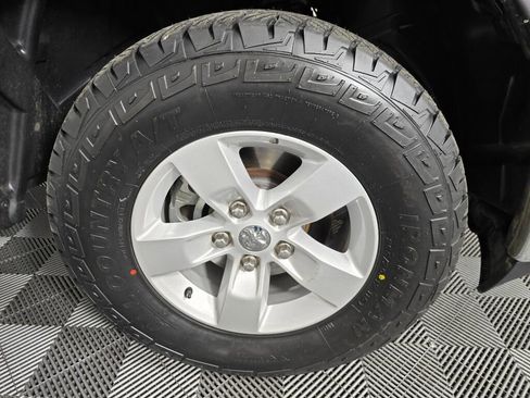 Used 2024 RAM 1500 Classic SLT image 11