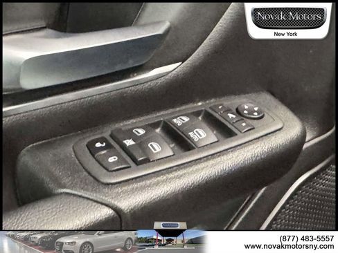 Used 2022 RAM 1500 Big Horn AWD/4WD image 12