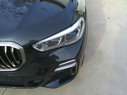 Used 2020 BMW X5 M50i w/ Executive Package image 8