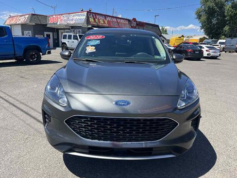 Used 2020 Ford Escape SE AWD/4WD image 2