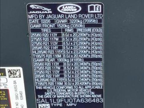 New 2026 Land Rover Range Rover Sport Dynamic SE AWD/4WD image 17