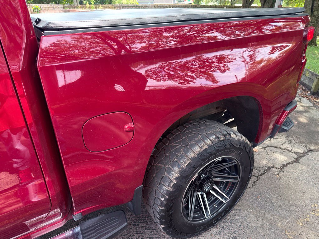Used 2021 Chevrolet Silverado 1500 High Country w/ Technology Package AWD/4WD image 14
