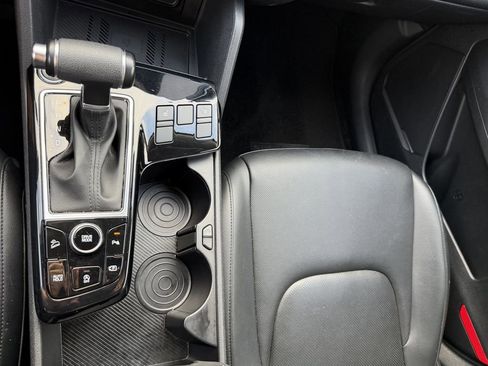 Certified 2024 Kia Sportage EX FWD image 23