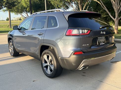 Used 2020 Jeep Cherokee Limited AWD/4WD image 7