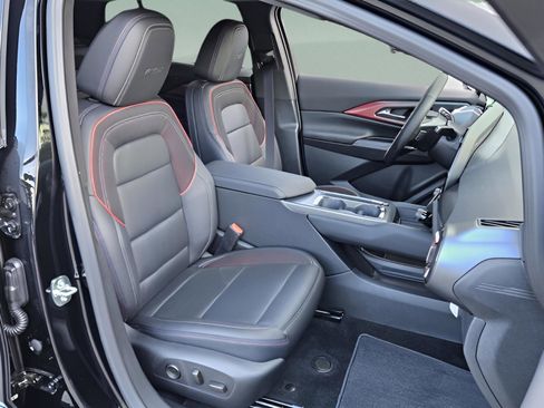 New 2025 Chevrolet Equinox EV RS image 11