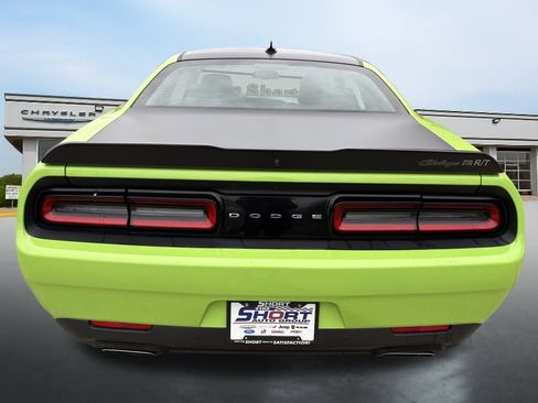 Used 2023 Dodge Challenger R/T w/ T/A Package image 4