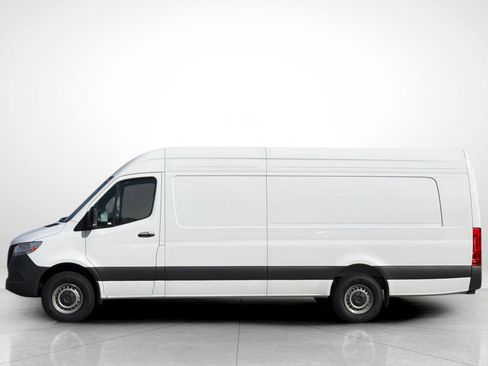 New 2025 Mercedes-Benz Sprinter 2500 image 26