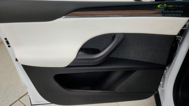 Used 2022 Tesla Model X AWD/4WD image 45