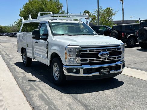 New 2025 Ford F350 XL w/ XL Chrome Package RWD image 7