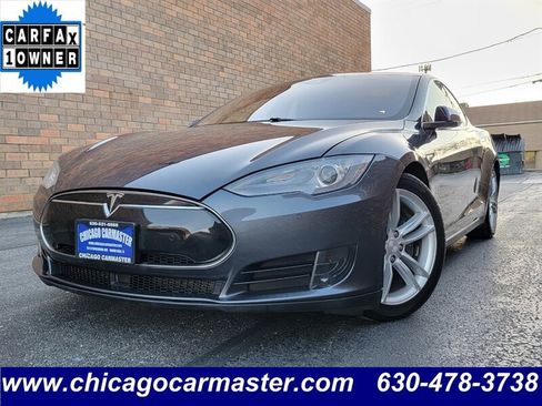 Used 2015 Tesla Model S 70D image 1