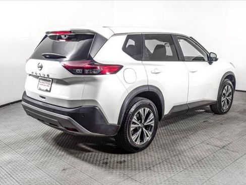 Used 2022 Nissan Rogue SV FWD image 8