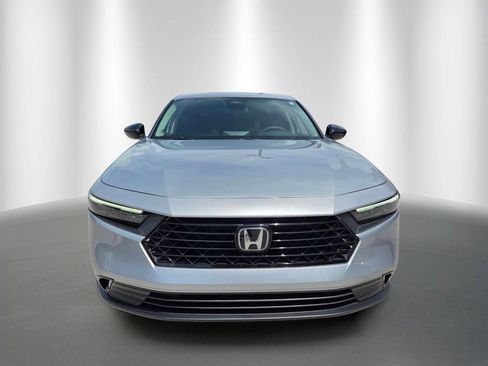 Certified 2025 Honda Accord SE image 8