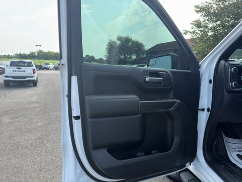 Used 2021 GMC Sierra 1500 AT4 AWD/4WD image 9